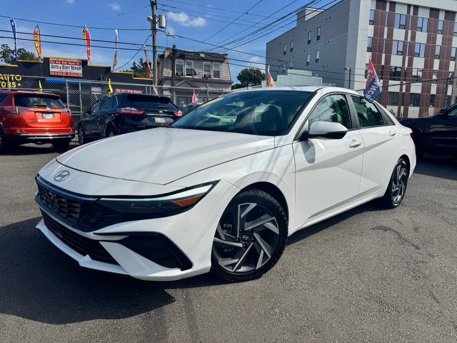 2025 Hyundai Elantra Limited