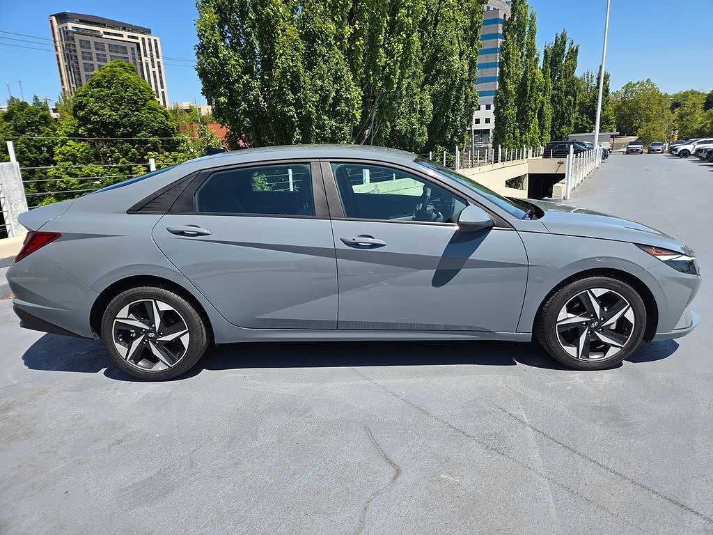 2023 Hyundai Elantra