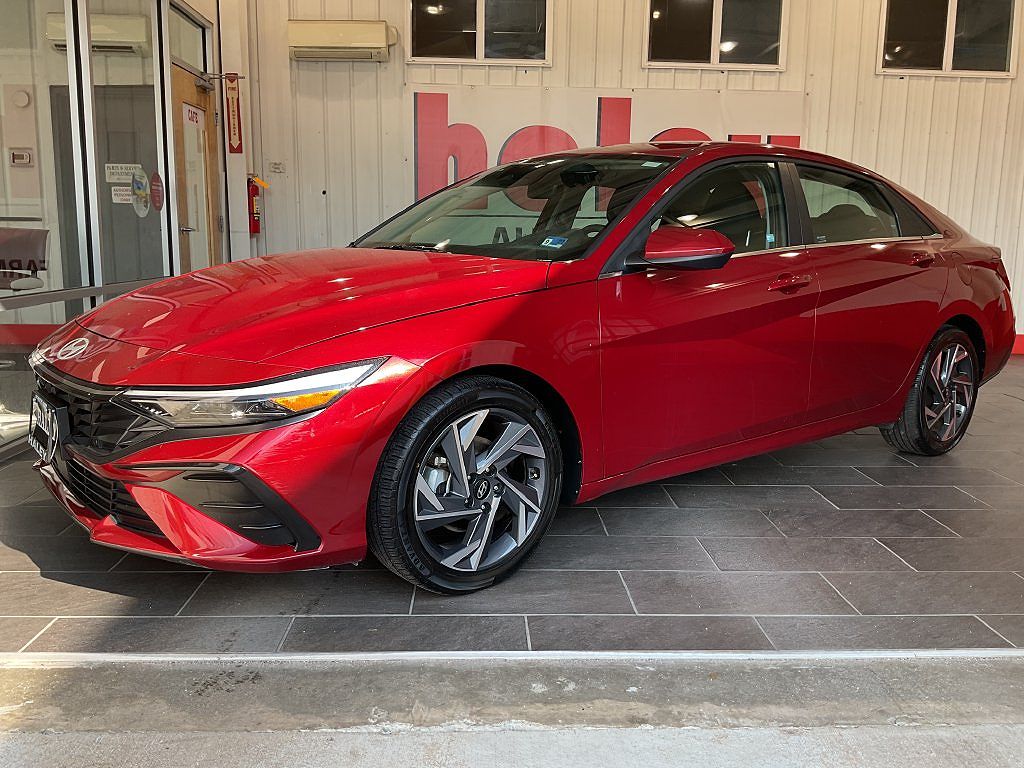 2025 Hyundai Elantra SEL Convenience