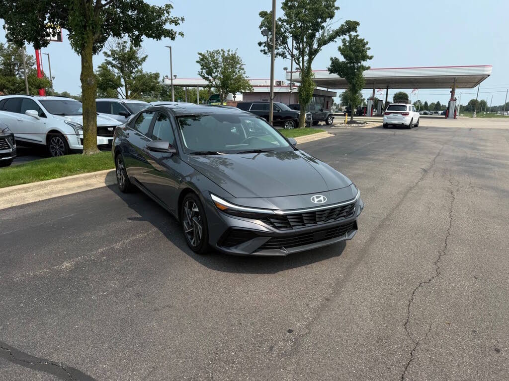2025 Hyundai Elantra SEL Convenience