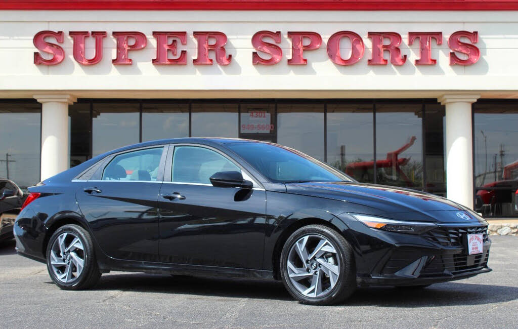 2025 Hyundai Elantra SEL Convenience