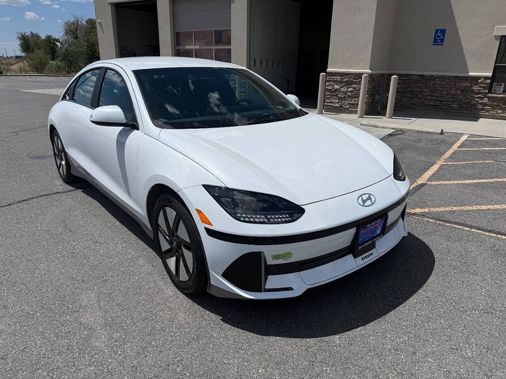 2023 Hyundai Ioniq 6 SE