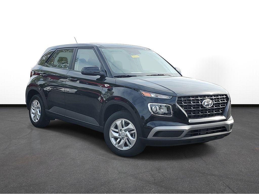 2025 Hyundai Venue SE