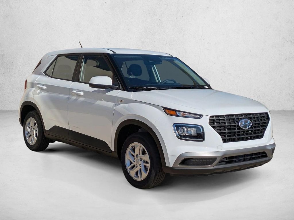 2026 Hyundai Venue SE