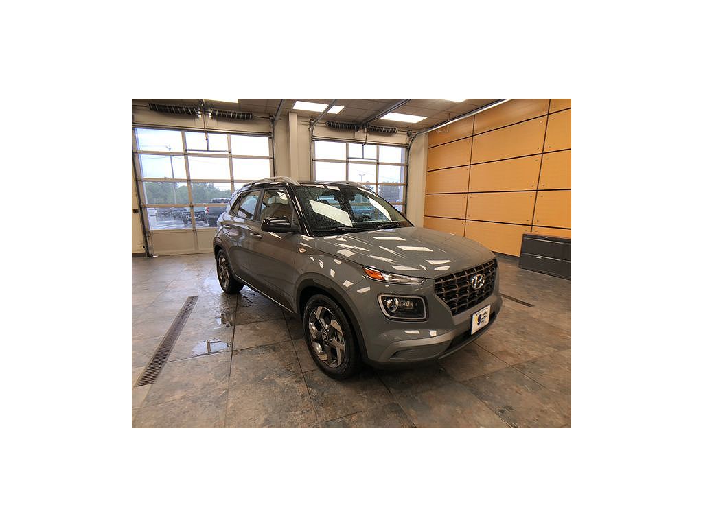 2022 Hyundai Venue SEL