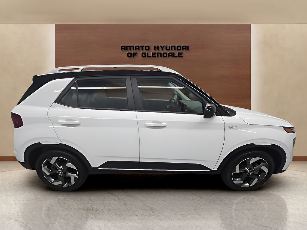 2022 Hyundai Venue SEL