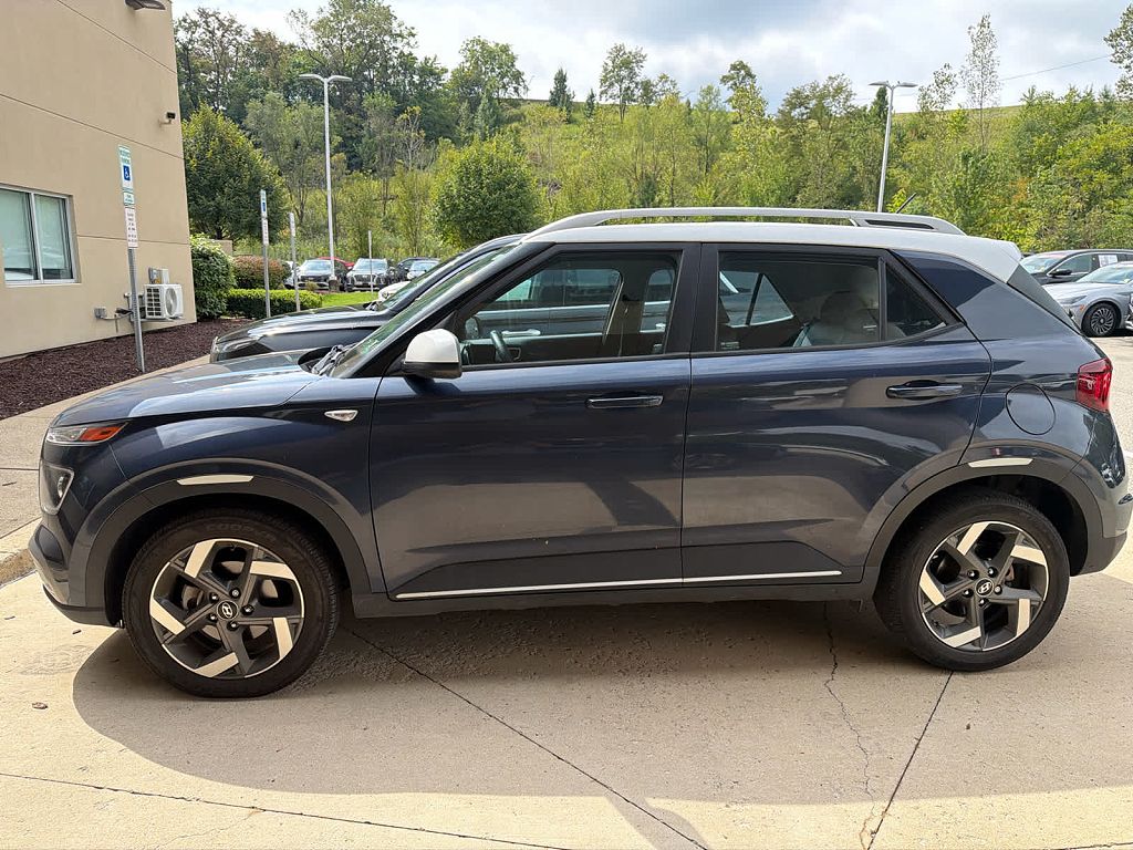 2023 Hyundai Venue SEL