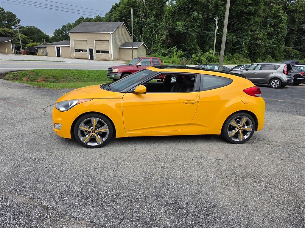 2016 Hyundai Veloster w/Black Interior
