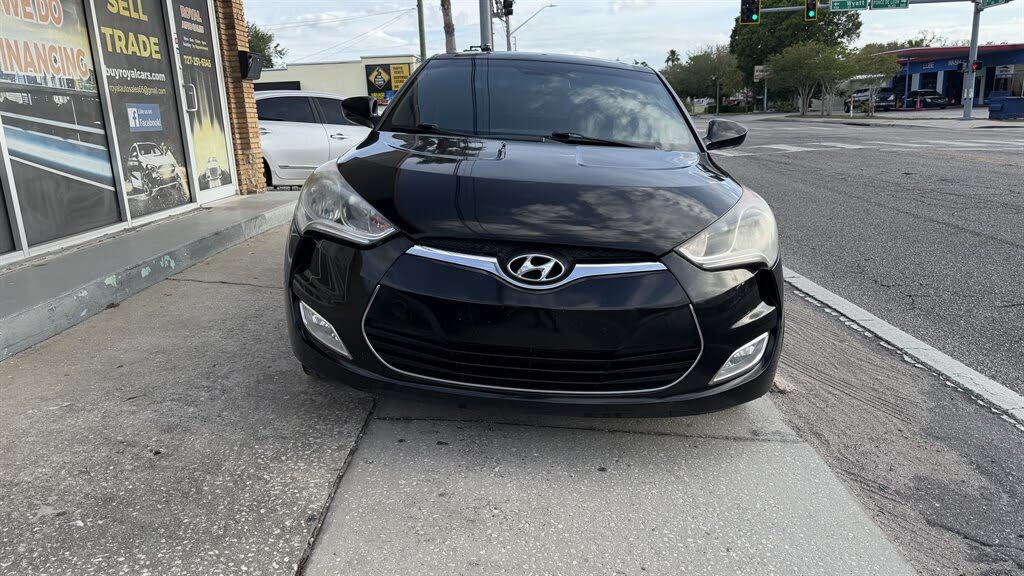 2016 Hyundai Veloster w/Black Interior