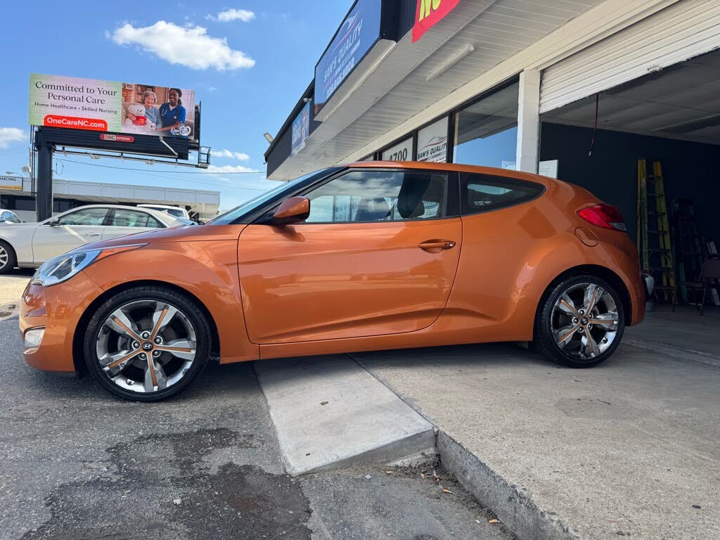 2016 Hyundai Veloster w/Black Interior