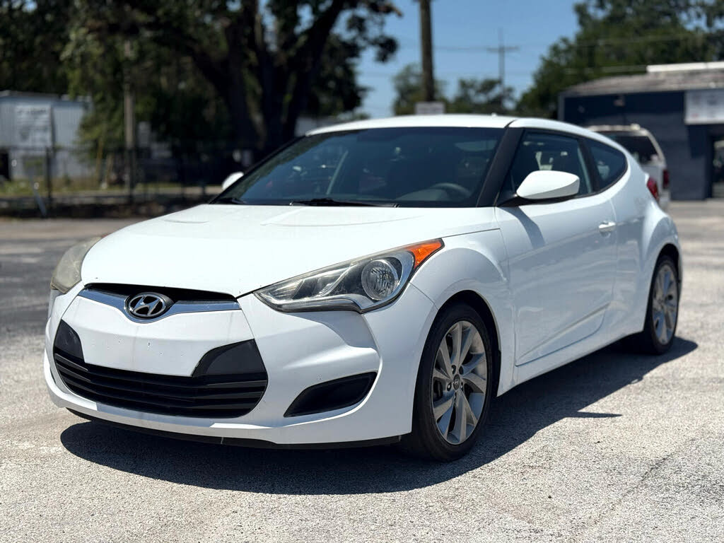 2016 Hyundai Veloster w/Black Interior