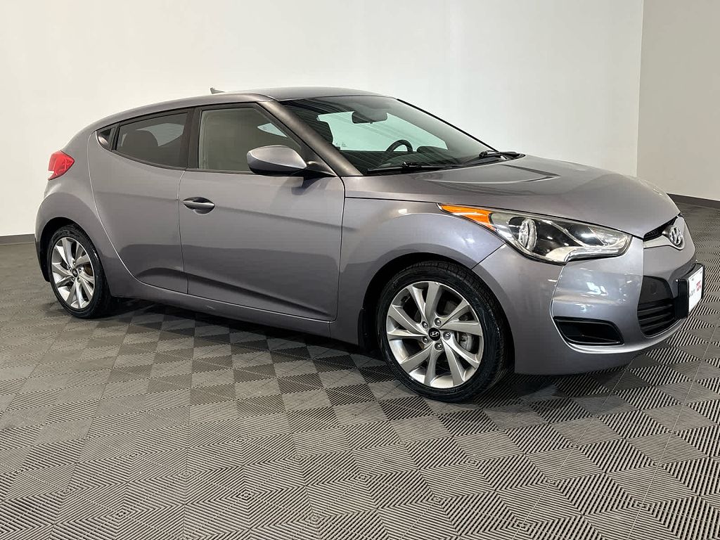 2016 Hyundai Veloster w/Black Interior