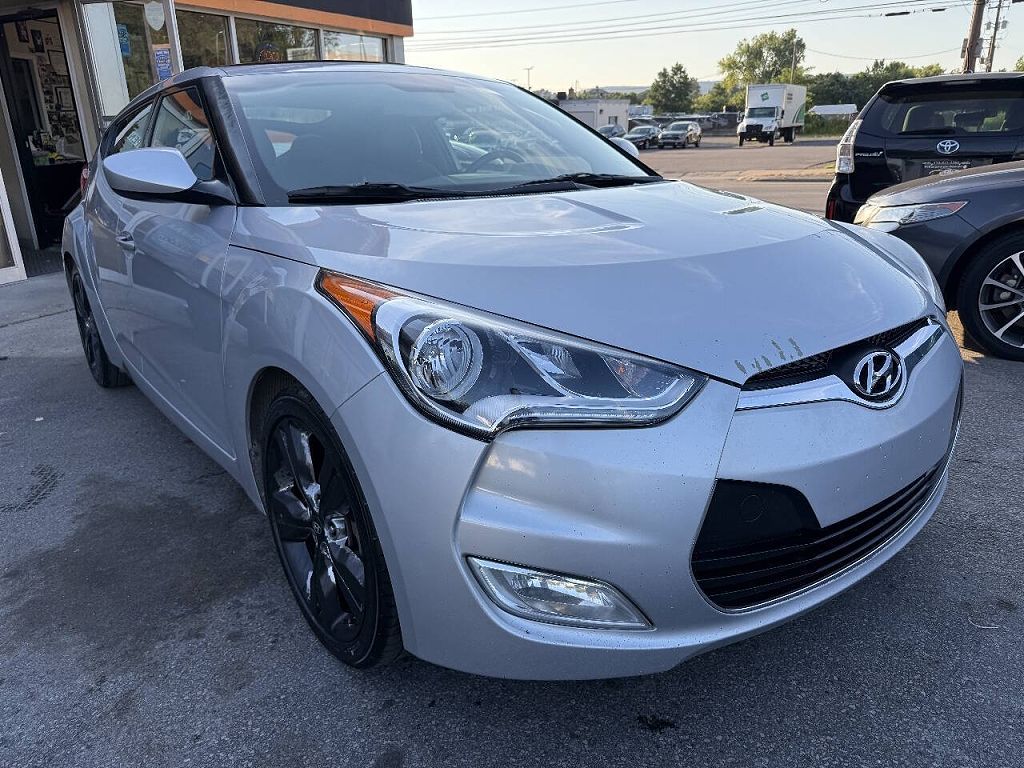 2016 Hyundai Veloster w/Black Interior