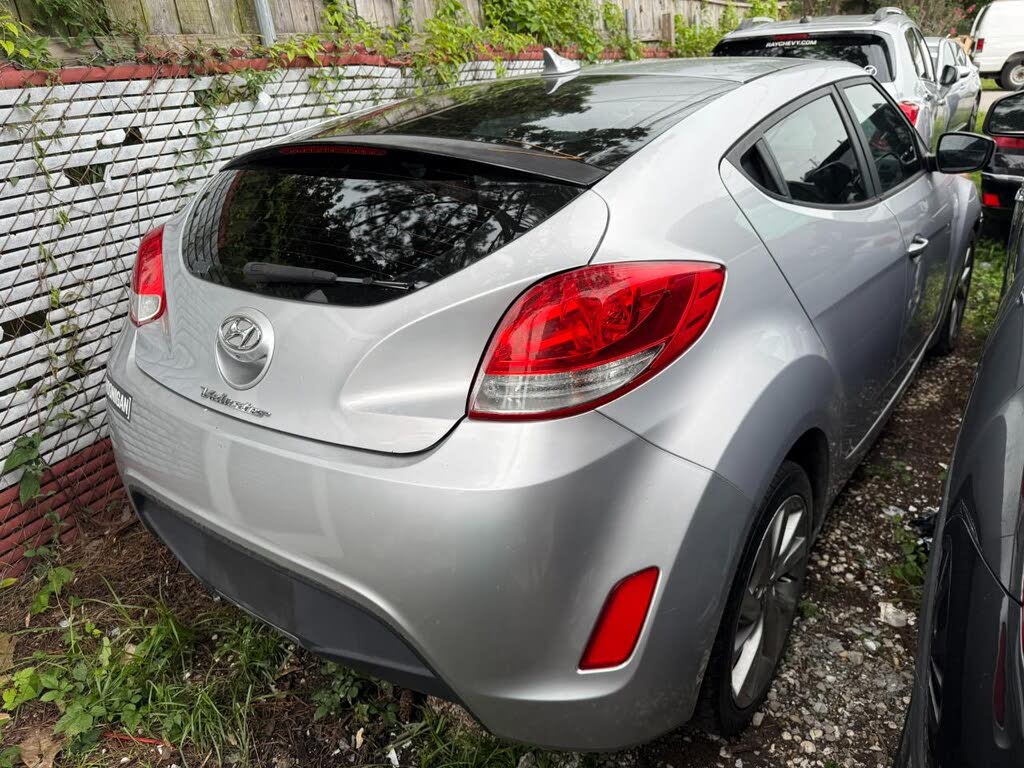 2016 Hyundai Veloster w/Black Interior