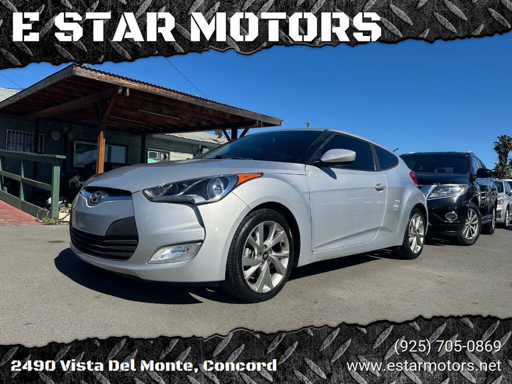 2017 Hyundai Veloster w/Black Interior
