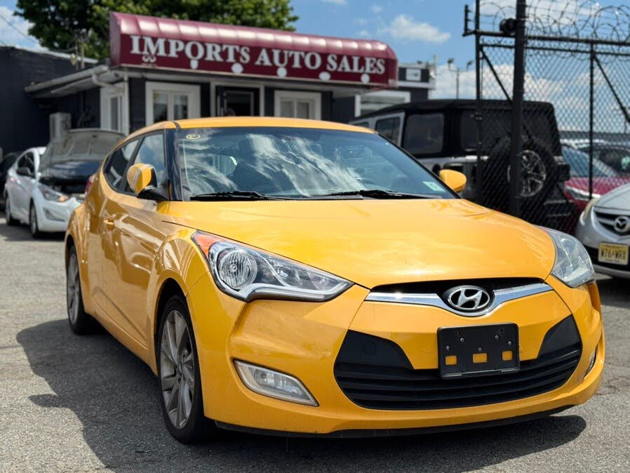 2017 Hyundai Veloster w/Black Interior