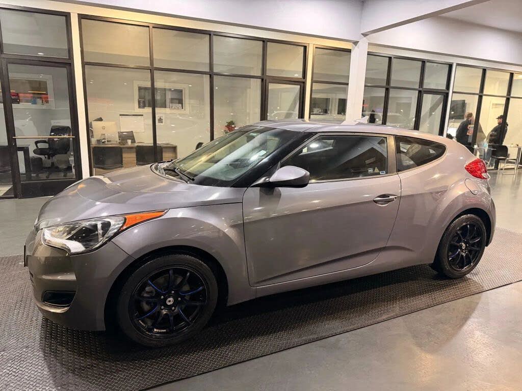 2016 Hyundai Veloster w/Black Interior