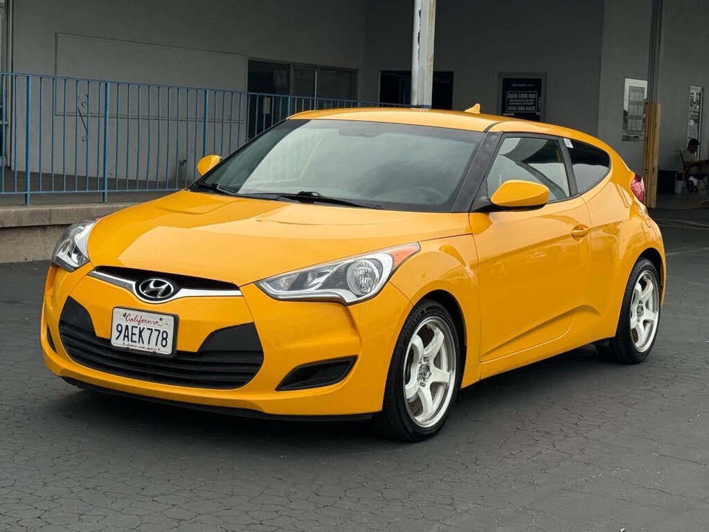 2016 Hyundai Veloster w/Black Interior