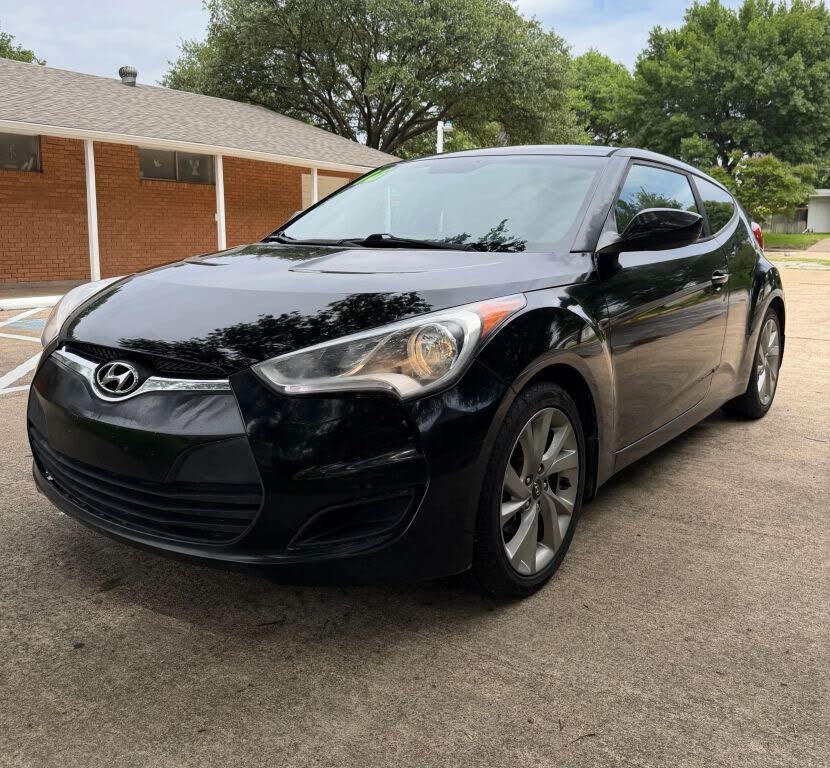 2016 Hyundai Veloster w/Black Interior