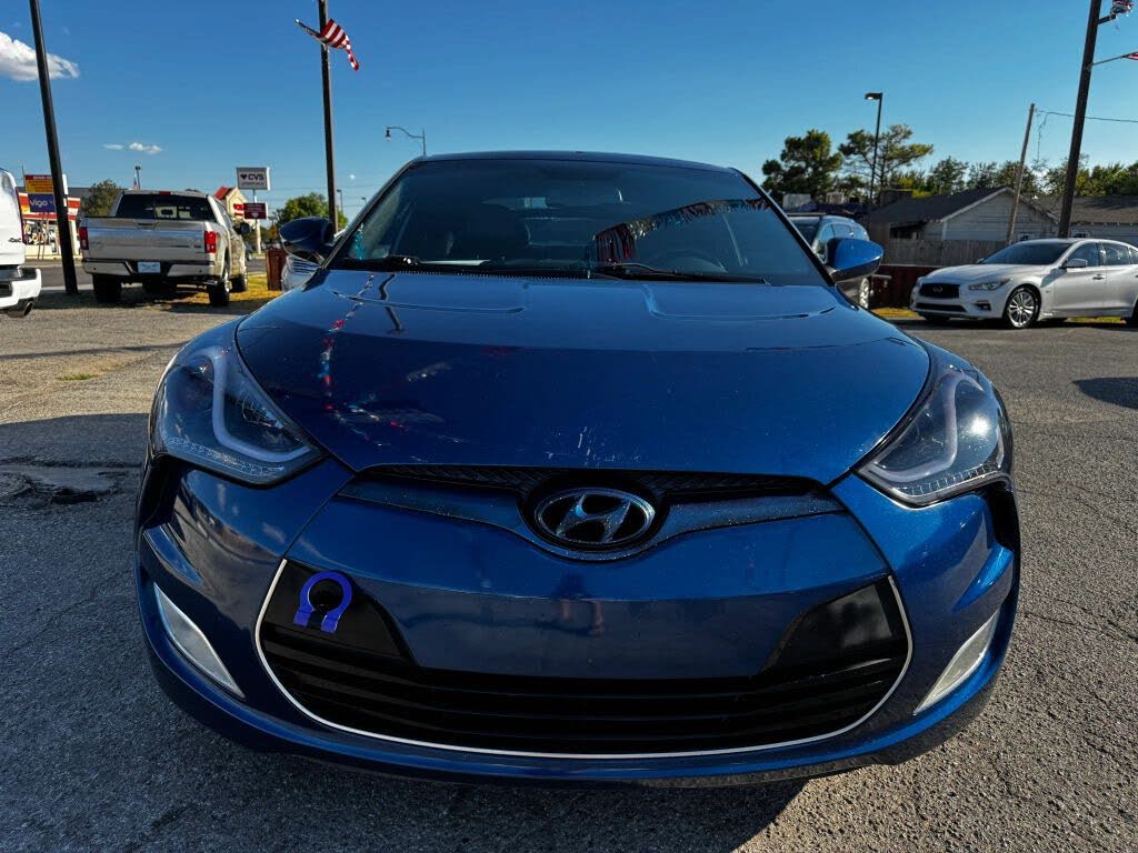2016 Hyundai Veloster w/Black Interior