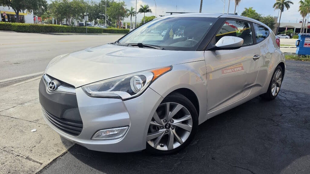 2017 Hyundai Veloster w/Black Interior