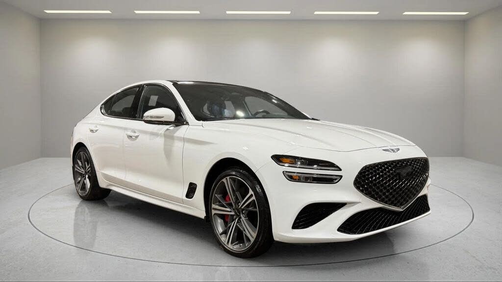 2024 Genesis G70 2.5T