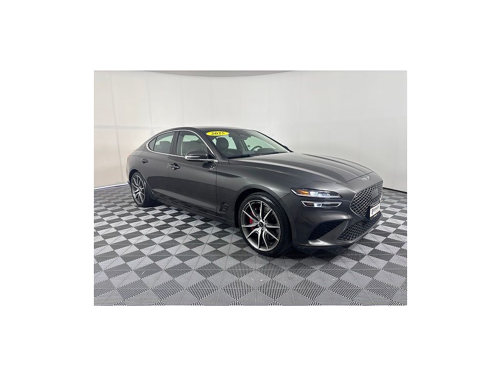 2025 Genesis G70 2.5T