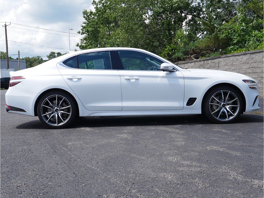 2026 Genesis G70 2.5T Prestige