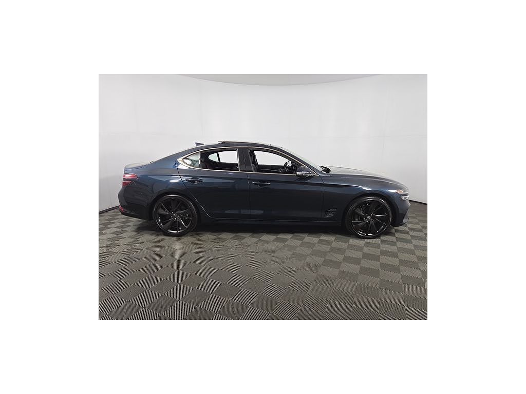 2023 Genesis G70 2.0T