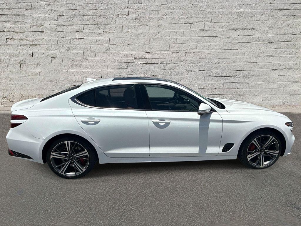 2025 Genesis G70 3.3T Sport Advanced