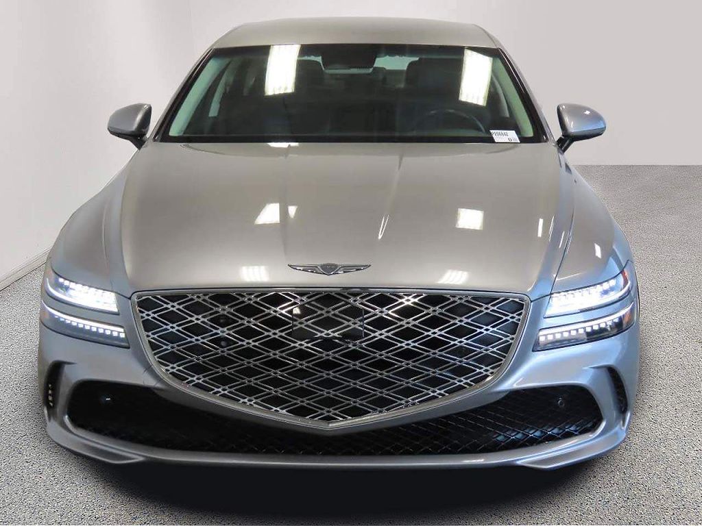 2025 Genesis G80 2.5T