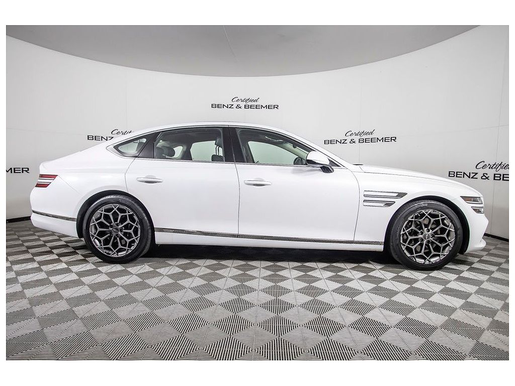 2023 Genesis G80 2.5T
