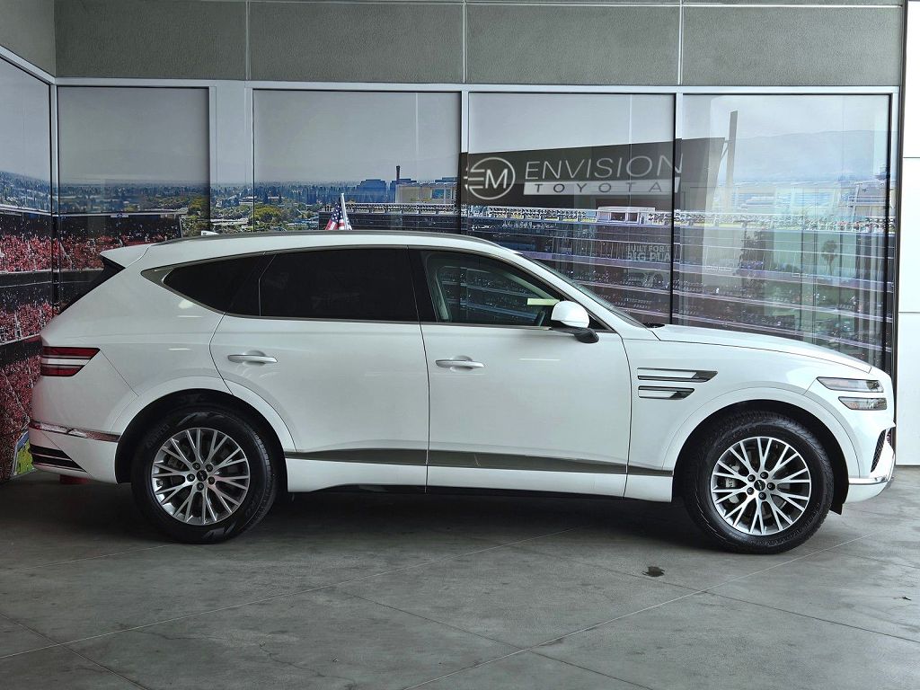 2025 Genesis GV80 2.5T Standard AWD