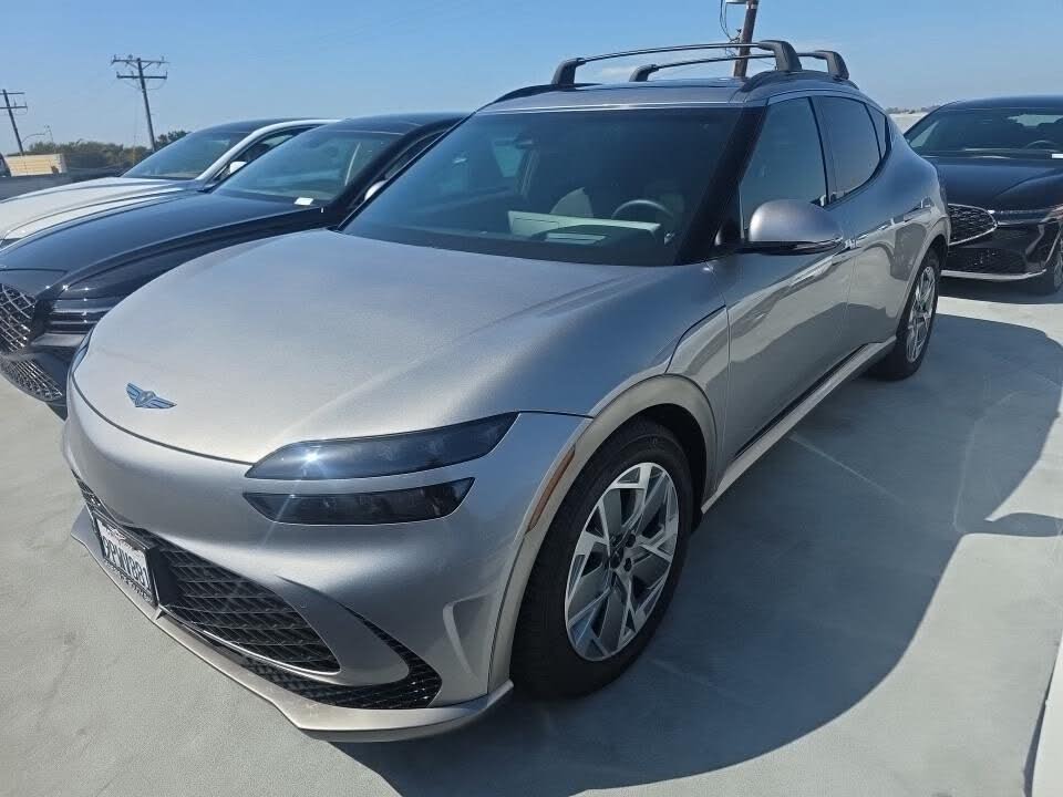 2025 Genesis GV60 Standard