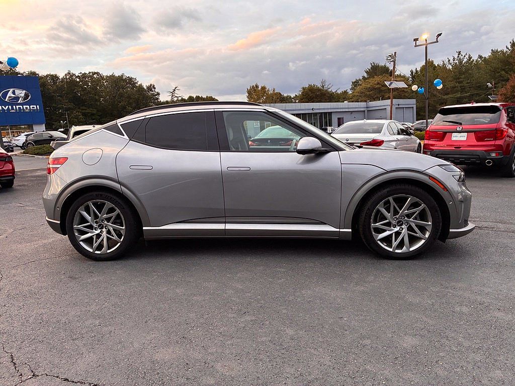 2024 Genesis GV60 Advanced