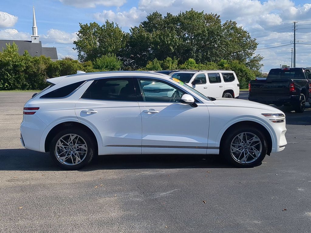 2025 Genesis GV70 2.5T