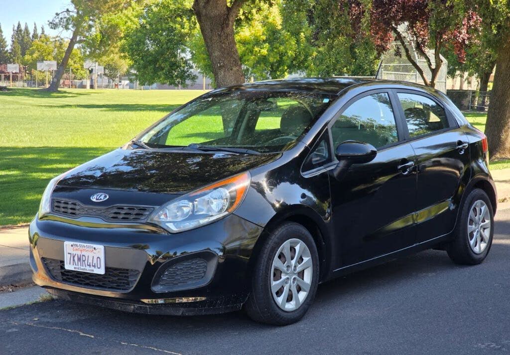 2015 Kia Rio 5-Door LX