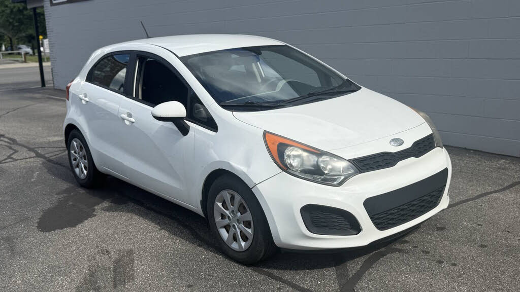 2013 Kia Rio 5-Door LX