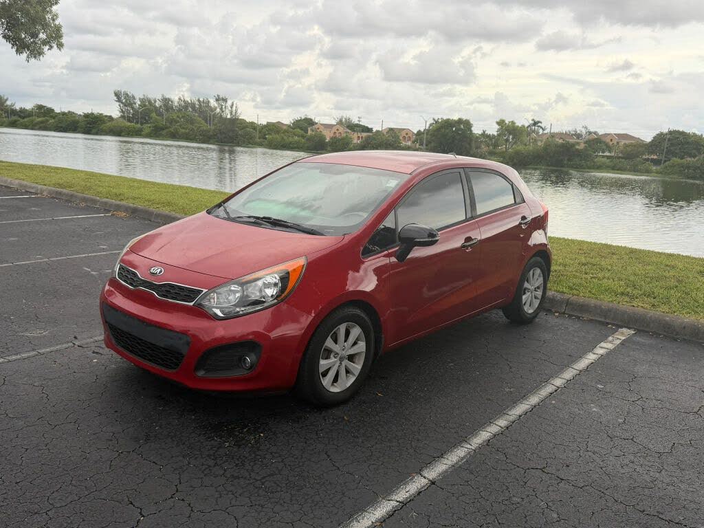 2013 Kia Rio 5-Door SX