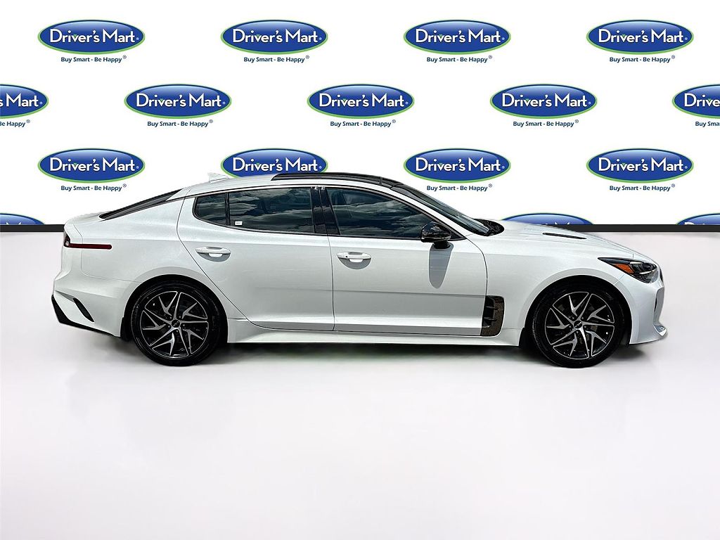 2022 Kia Stinger GT-Line