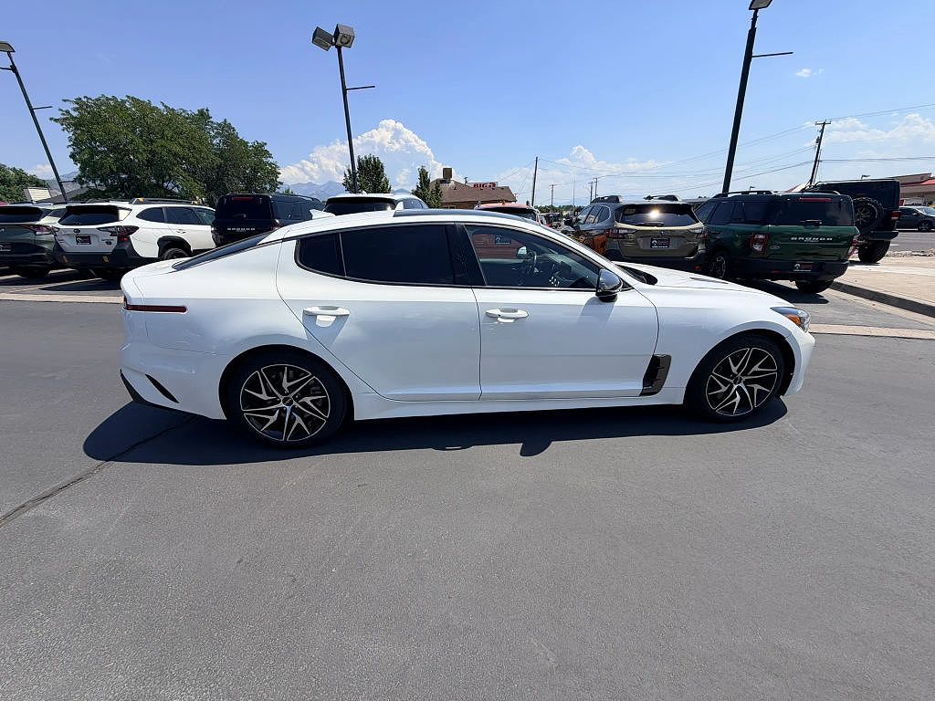 2023 Kia Stinger GT-Line