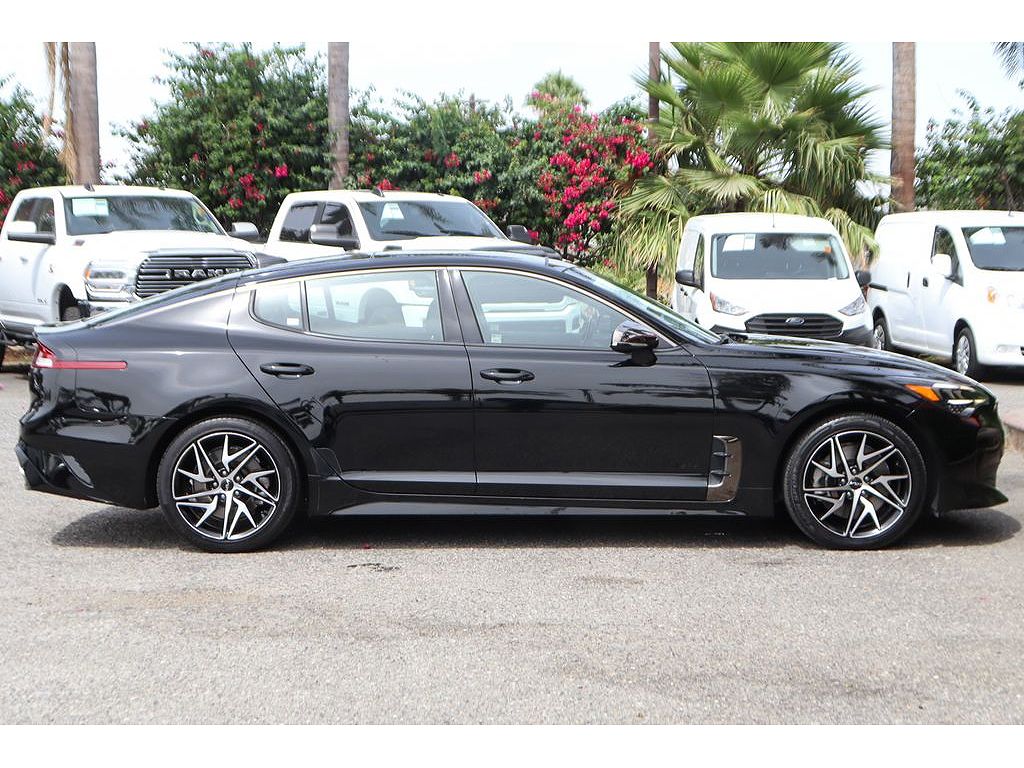 2023 Kia Stinger GT-Line