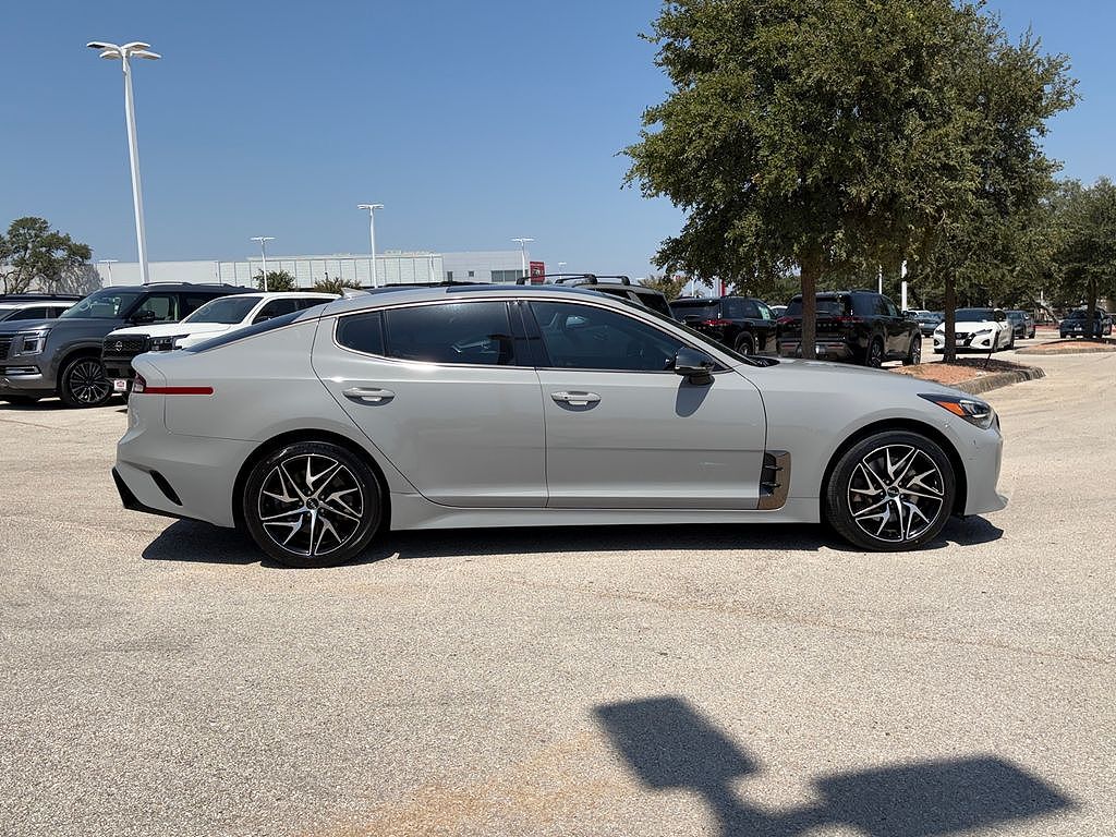 2023 Kia Stinger GT-Line