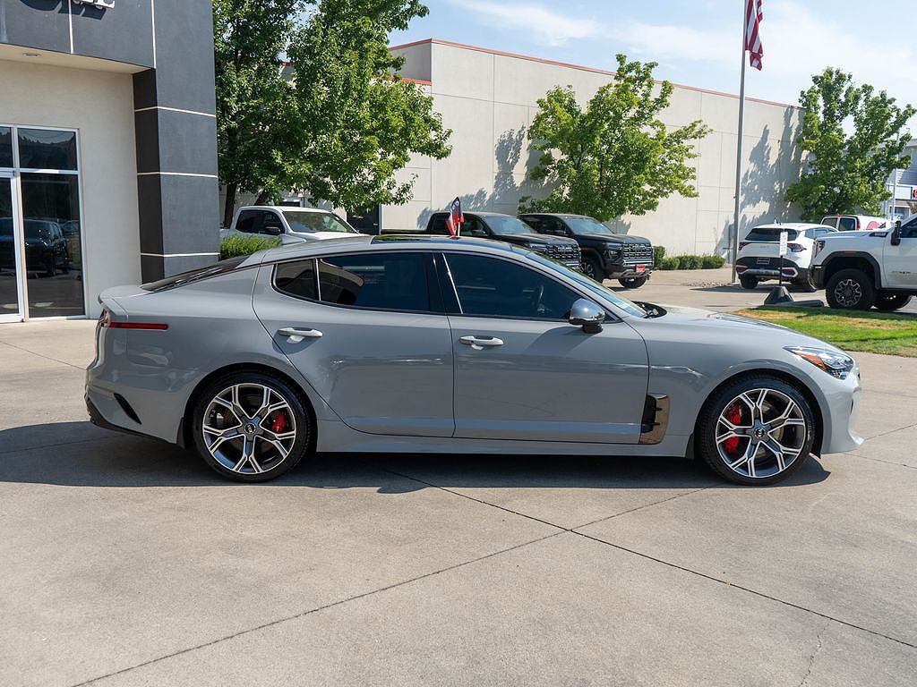 2021 Kia Stinger GT1