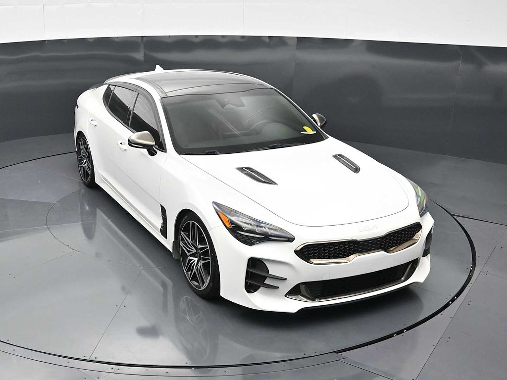 2022 Kia Stinger GT1