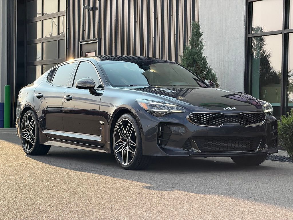 2022 Kia Stinger GT1