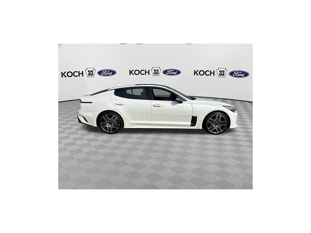 2023 Kia Stinger GT2