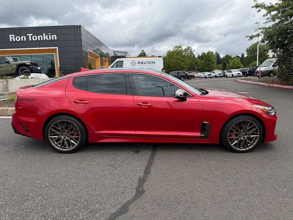 2023 Kia Stinger GT2
