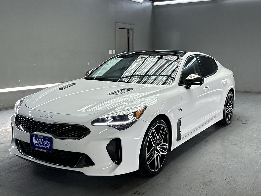 2022 Kia Stinger GT2