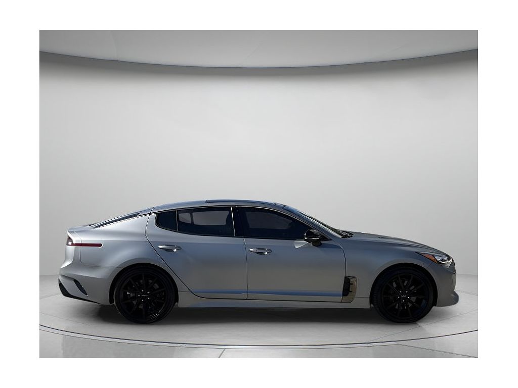 2023 Kia Stinger GT2